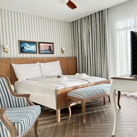 Ocean View Apartment *